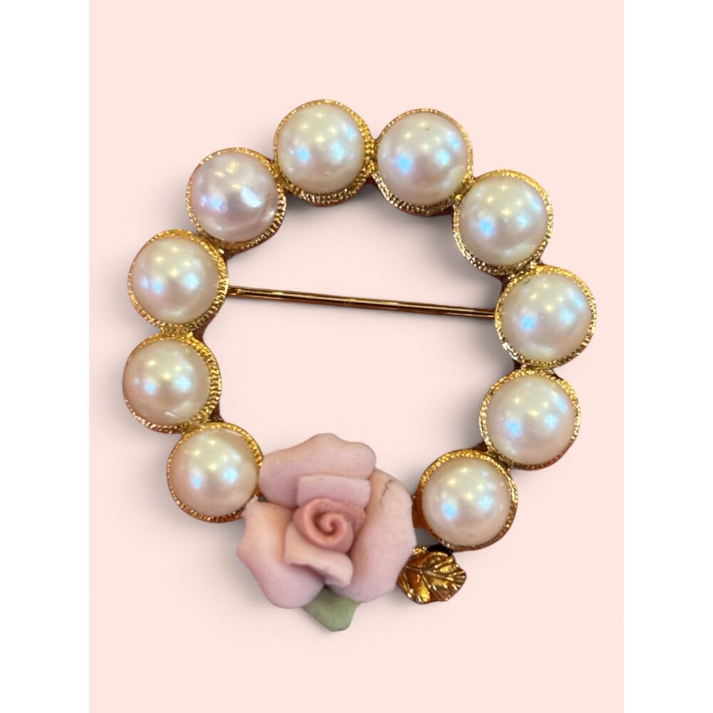 Pearl Wreath Brooch 1928 Jewelry Pink Rose Gold Tone Cottagecore Pin